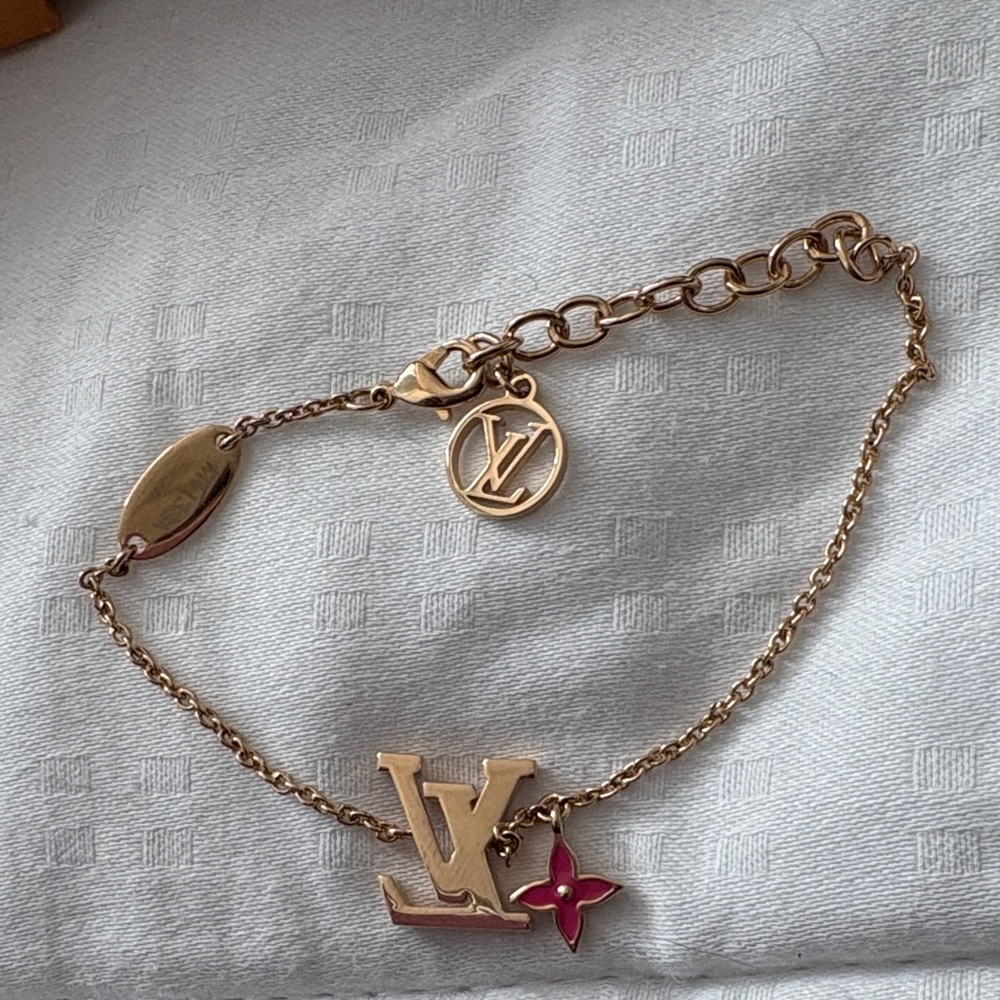 Louis Vuitton Pink and Gold Charm Bracelet - Picture 7 of 8